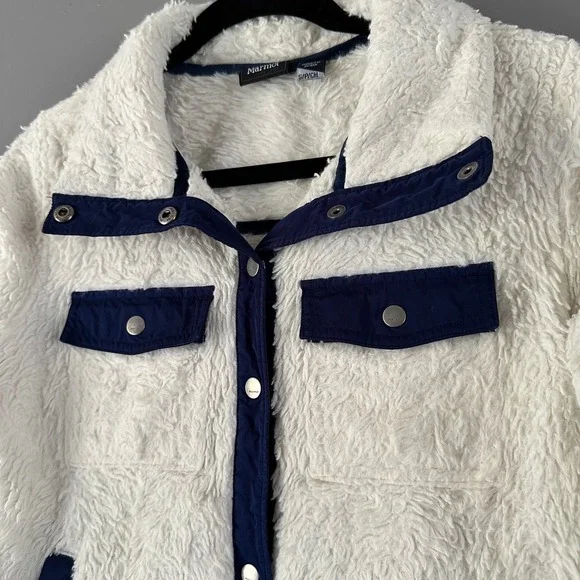“MARMONT” White and Navy Teddy Jacket~tag says small but, more like Xtra Small. - Picture 2 of 10